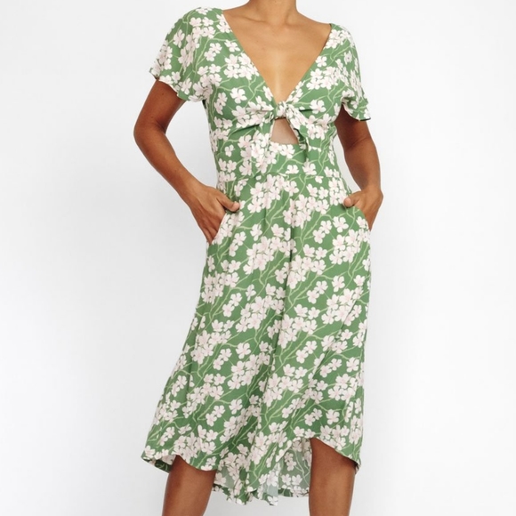 New Fighting Eel Ava Sky Jumper Kiwi Matcha Sakura Green Cherry Blossom M Romper - Picture 5 of 16